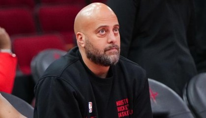 火箭总经理斯通：雄鹿明确拒绝交易字母 我们球队仅三人有话语权