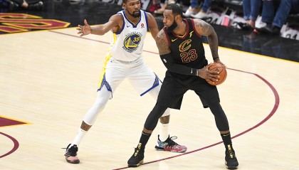 乐福：2018年总决赛第一场！裁判关键改判、有利于勇士！